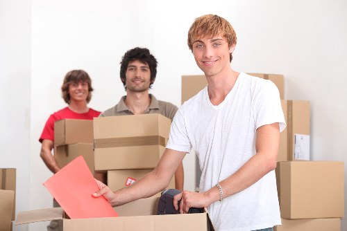 Final terms and governing law for UK man with van service